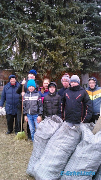 Проведение субботников