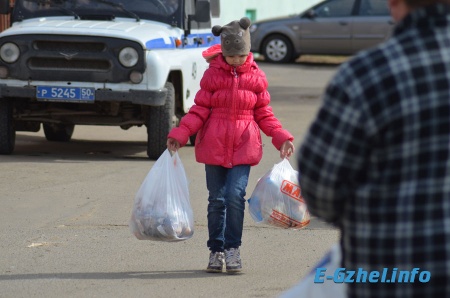 Ураганный ветер не помешал нашим ребятам выйти на антимусорный рейд