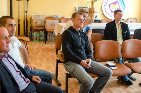 Навстречу спортивной общественности