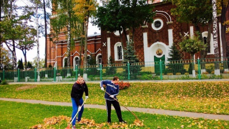 Помощь по благоустройству храма