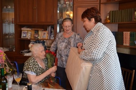 100-летний юбилей отметила жительница с.Гжель